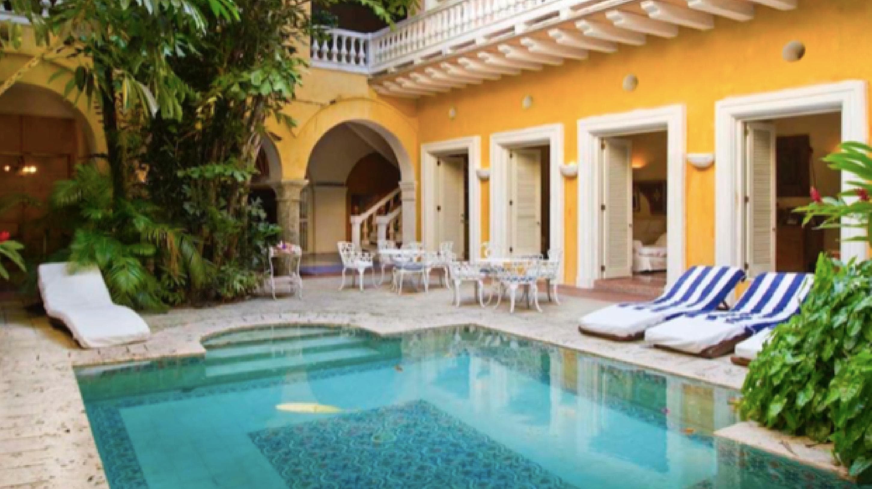 Alta Del Gastelbondo House, 1