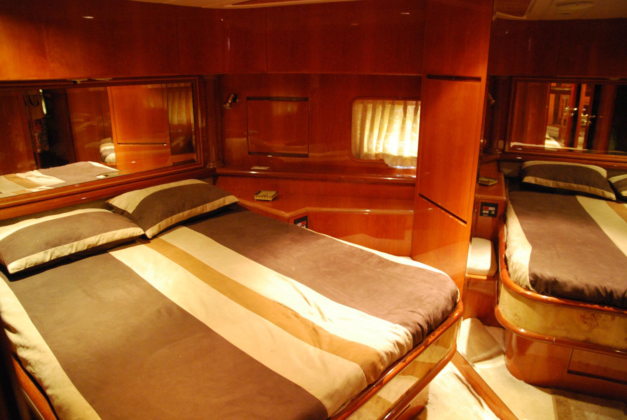 74Ft Tinnitus Yacht preview 4